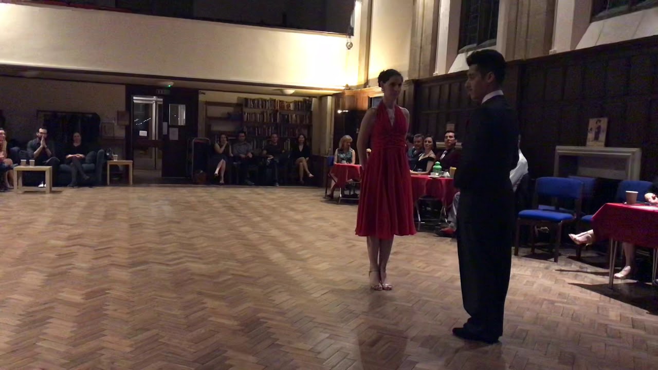 Luciano Millaqueo y Celeste Cimino en Oxford
