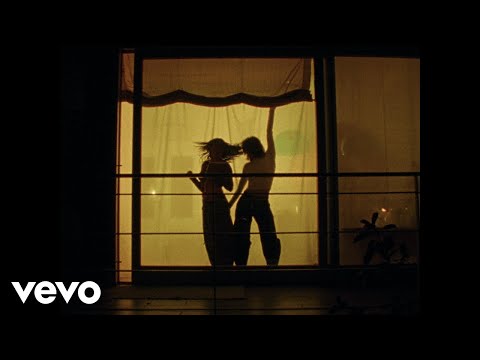 Chiara Oliver - puzzle (Video Oficial)