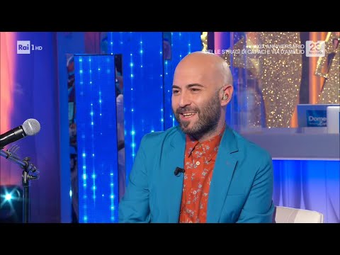 Giuliano Sangiorgi presenta il suo libro 'Il tempo di un lento' - Domenica In 23/05/2021