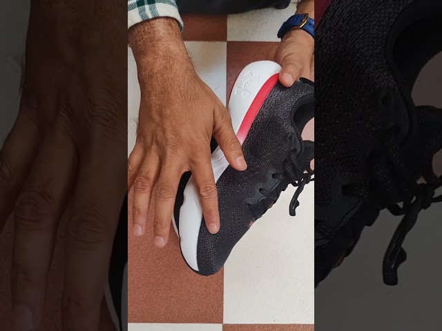 Vídeo relacionado con Under Armour Infinite Zapatillas para Correr Zapatilla Neutral Hombres Negro - Black 43