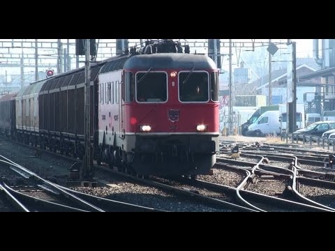 Zug mit SBB Re 6/6 11637 in Altstätten_freight train