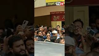 WATCH | Virat Kohli-Anushka Sharma Enjoy Dosa At Famous Dosa Point in Bangalore | IPL | #shorts