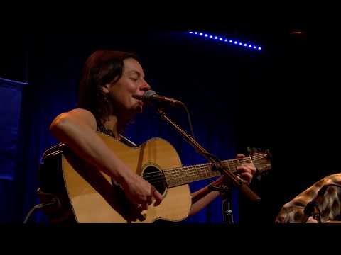 Bonnie Paine - Will Carry On (Live on eTown)