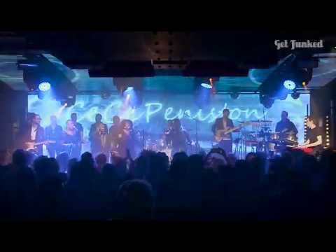 CeCe Peniston - Finally - LIVE on stage with GET FUNKED - Under The Bridge - 2015