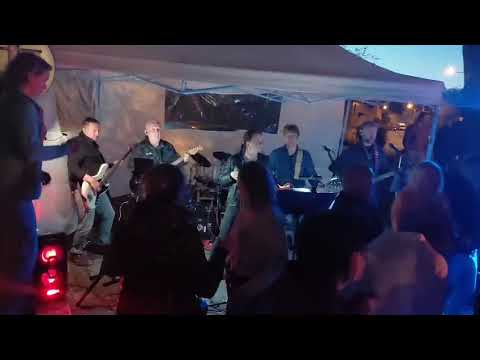 Sousedi - Oáza 1.5.2026 stavění Máje