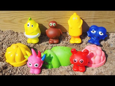 Babblarna leker i sandlådan - Lek och lär dig färger - Lek med oss