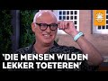 'Al die mensen zaten in hun autootje te wachten tot ze konden toeteren' | DE ORANJEZOMER