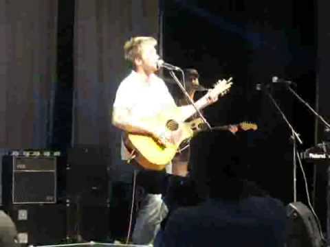 Tomáš Bezdeda - Každý z nás