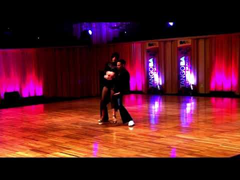 Mauro Caiazza y Sabrina Amuchástegui/RELOJES REVENTADOS/by Alex2023