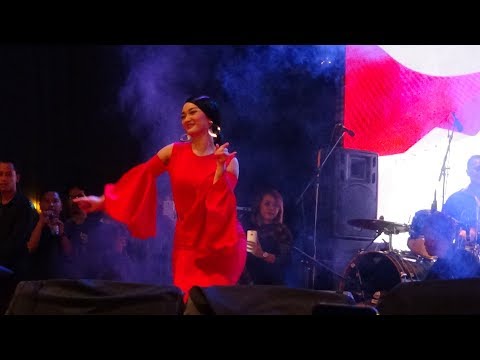 INILAH GOYANGAN JAIPONGAN ZASKIA GOTIK ,EHEM EHEM TERLENA ,NGGK NAHAN