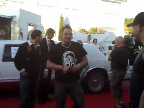 Kay One, Massiv, SK Ekrem, Faro, Papa-Dog Steigen aus Limousine (SeaLonge FN)