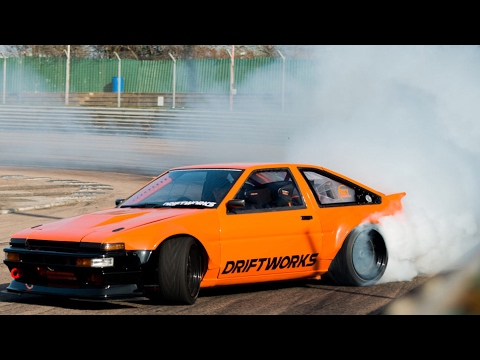 Driftworks DW86 vs Team MnM E92 M3 - Lydden Hill 2015