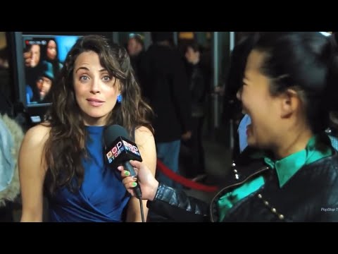 50 Of Alanna Ubach’s Funniest Offscreen Moments