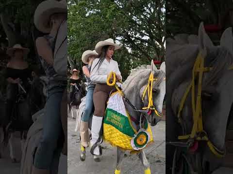 Cabalgata en Elias la cuna de la cultura #Elias  #JaissonBobdill