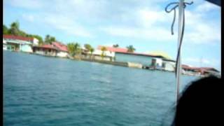 preview picture of video 'Llegando a Bocas del Toro (Isla Colón), PANAMÁ'