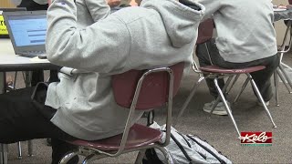 Eye On KELOLAND: Jobs for America's Graduates at Roosevelt