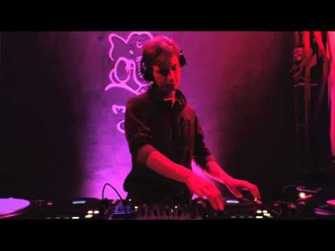 Resonation Radioshow - Sample Bots (soullivefm.com)