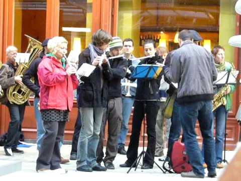 MusikarbeiterInnenkapelle - Around the world