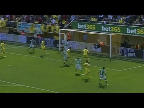 RUBEN CASTRO salva un punto para el Betis frente al Villarreal