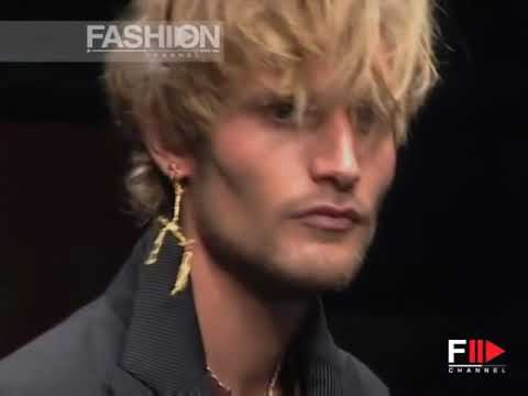 "Vivienne Westwood" Autumn Winter 2004 2005 Paris 3 of 3 Menswear by FashionChannel