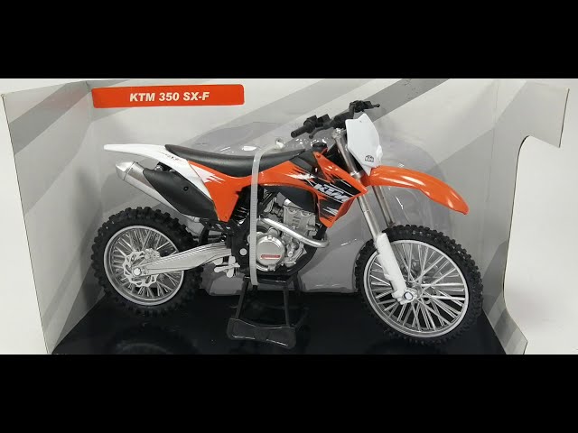 Vídeo relacionado con New Ray 44093 - Vehículo Miniatura Moto Cross KTM 350 SX-F