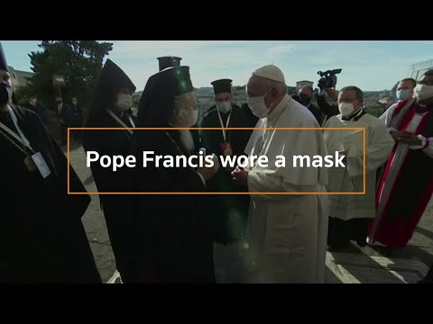 ローマ法王フランシスコがマスクで初公開 (Pope Francis's first public appearance with mask)