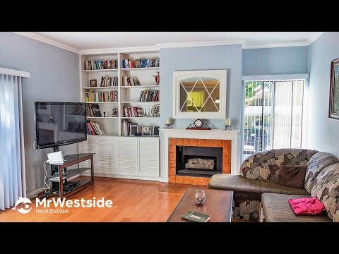 Remodeled Front Corner Santa Monica Townhome | 2909 Arizona Ave #18 | 90404 | MrWestside Real Estate