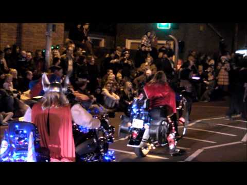Glastonbury Carnival 2010 - Superheroes Dancing to Whigfield Saturday Night