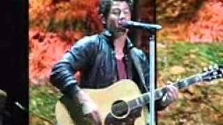 Nick Jonas sings &quot;Introducing Me&quot; in 1 minute and 53 seconds! Irvine 9-19-10