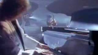 Musik-Video-Miniaturansicht zu Top Gun Anthem Songtext von Harold Faltermeyer & Steve Stevens