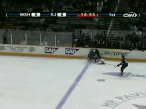 Douglas Murray hits David Steckel