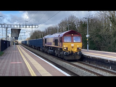 DB Cargo 66139 passes Cholsey with a stone train from Machen Quarry