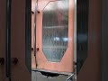 Riproduci video