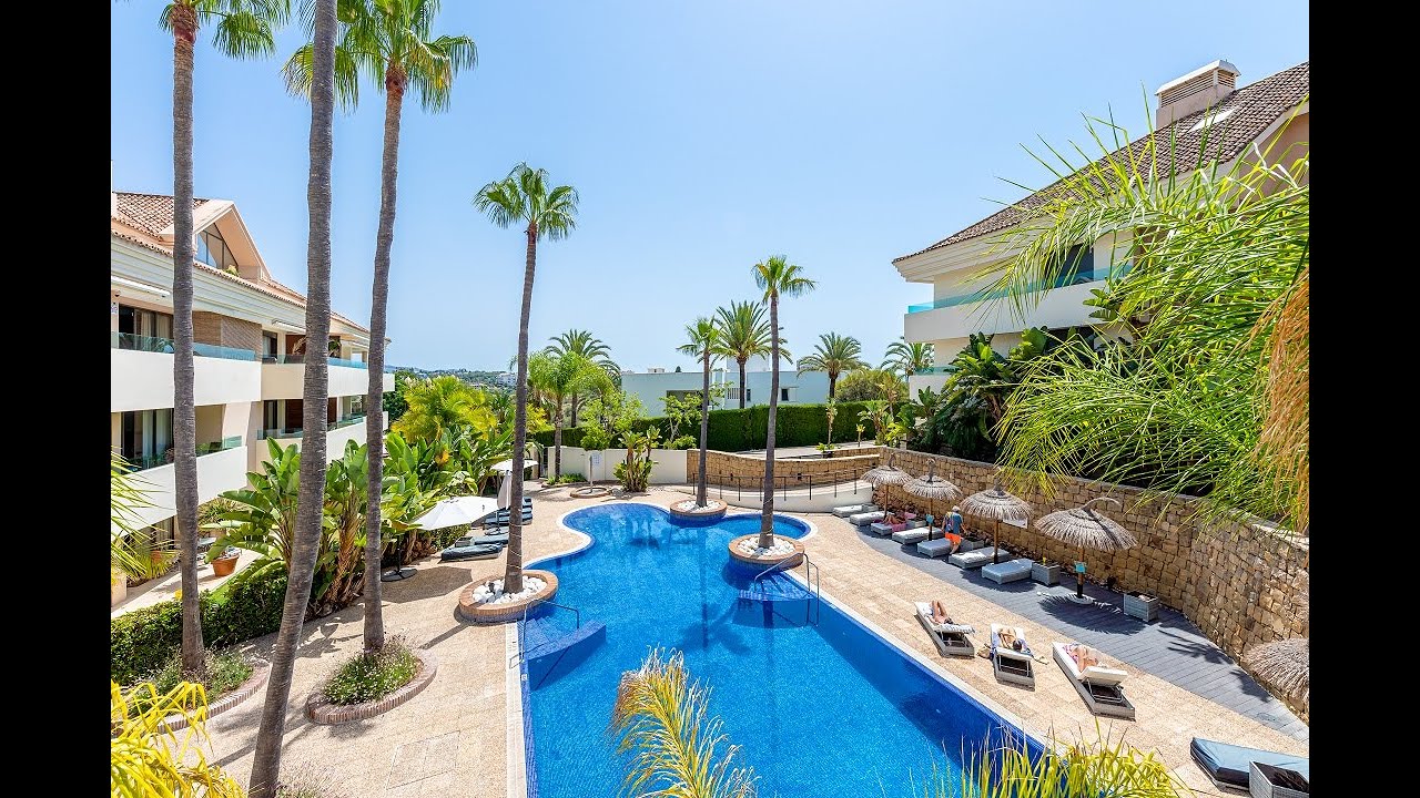 Los Monteros Playa, holiday penthouse on the beach front