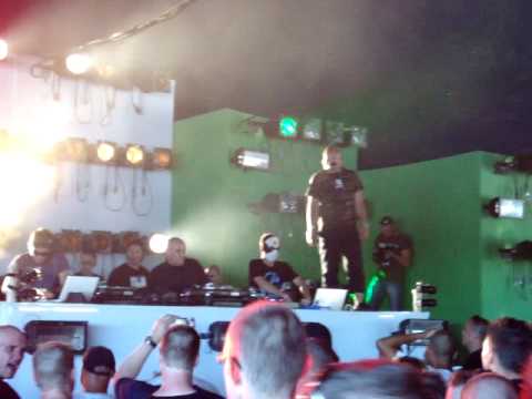 Traxtorm Gangstaz Allied (live) @ Dominator 2009 (1/2)