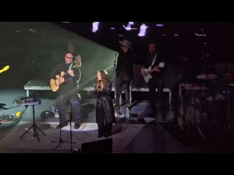 Hasta La Raiz - Leonel Garcia & Natalia Lafourcade