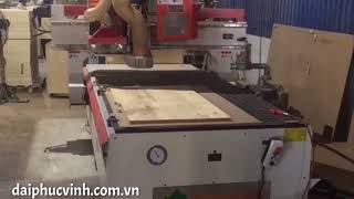 MÁY GIA CÔNG TRUNG TÂM CNC THAY DAO TỰ ĐỘNG UÔDMASTER công nghệ Châu Âu chất lượng hàng đầu