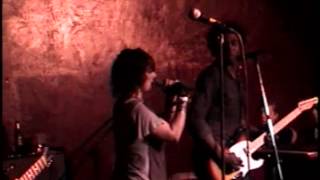 PRETTY GIRLS MAKE GRAVES live at Ace&#39;s Basement (Multi Camera) 2004