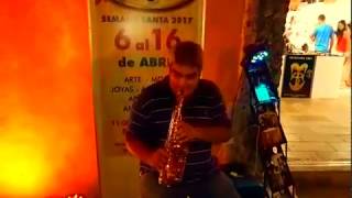 Gustavo Escobar tocando caballo viejo de Tío Simón