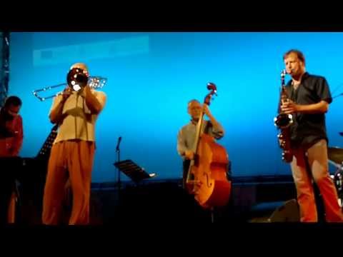 Dave Holland Quintet (Chris Potter vs Robin Eubanks) - Barletta Jazz Festival 2011