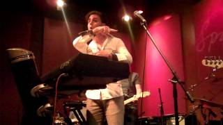 Jonathan Fritzen Performs Sweet Spot Live at Spaghettinis