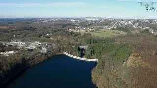 preview picture of video 'Remscheid Eschbachtalsperre Raststätte West Aerial Video'