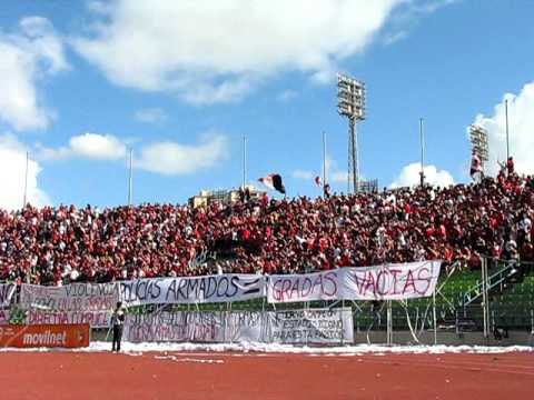 "Caracas FC vs Caroni 22/01/2011" Barra: Los Demonios Rojos &bull; Club: Caracas