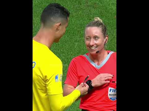 Players vs Female Referees 😳