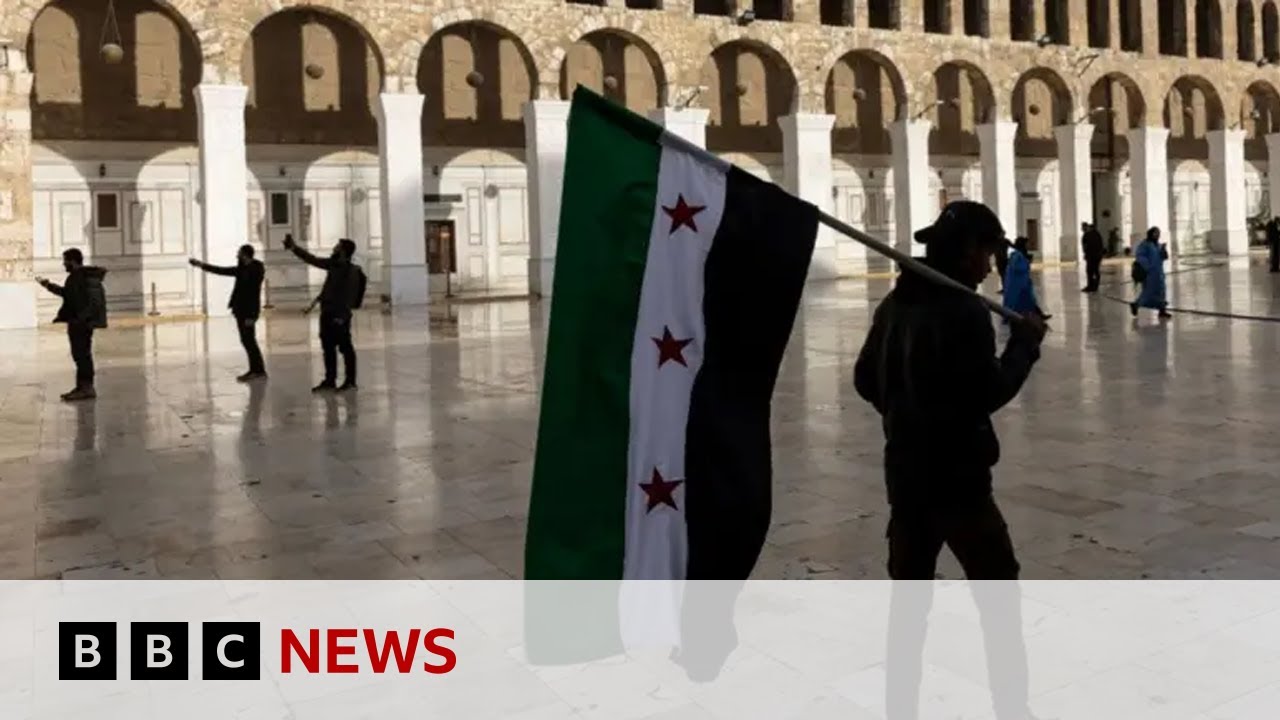 Syrian rebels take control of oil-rich city Deir al-Zour | BBC News