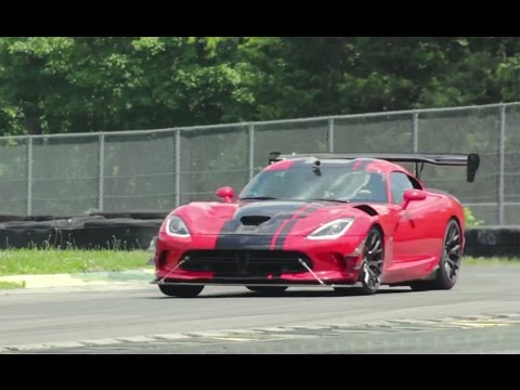 Dodge Viper ACR at Lightning Lap 2016