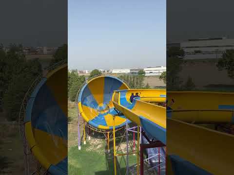 Water park Accident 😨😱 water slide accident 😱😱😱 #shorts #waterpark #waterslide