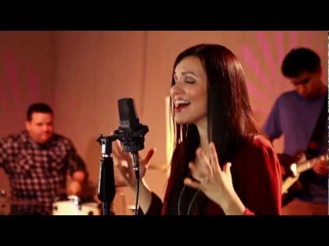 Jeannie Zelaya - We Are Free (Music Video)