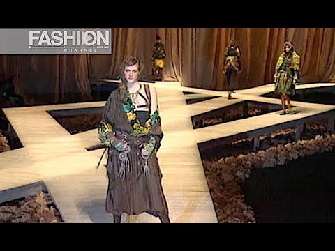 KENZO Fall 2004 2005 Paris - Fashion Channel