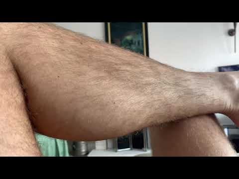 Crazy Alien Leg WATCH THIS ! !! !